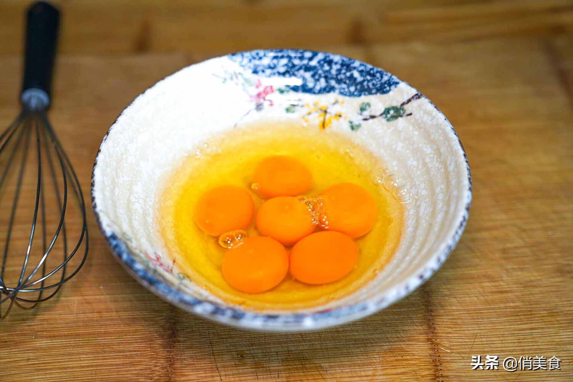 四月槐花香，清火又養(yǎng)顏，最美味的6款做法，一個比一個好吃