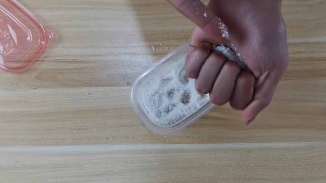 切完辣椒手上火辣怎么辦？教你幾招，輕輕松松解決你的煩惱