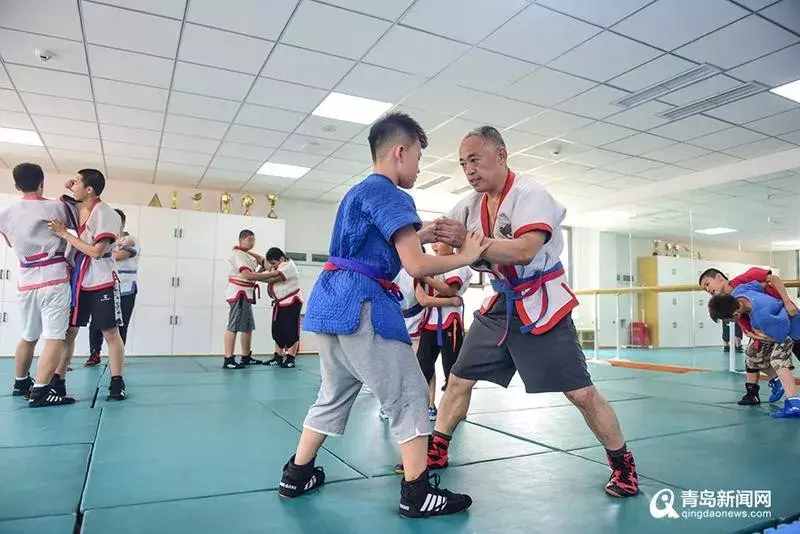“滄口跤王”登央視！20年教出300多位徒弟，絕活震驚小尼...