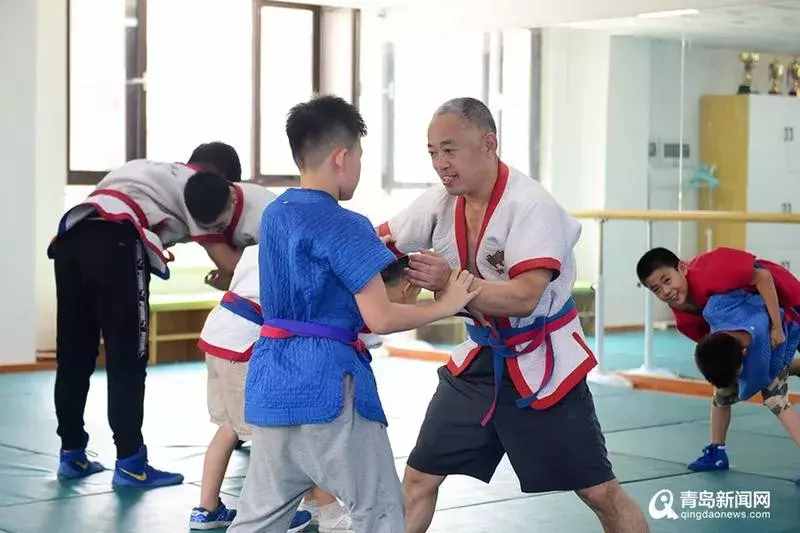 “滄口跤王”登央視！20年教出300多位徒弟，絕活震驚小尼...