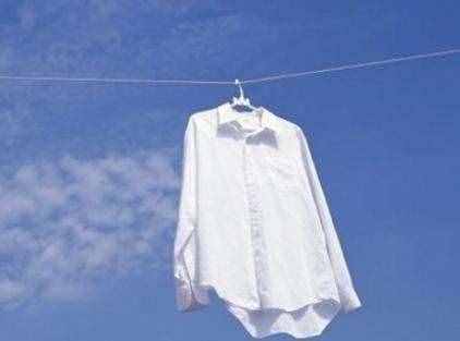 白衣服黃了就要扔？幾個(gè)清洗小技巧，讓衣服再次白亮亮
