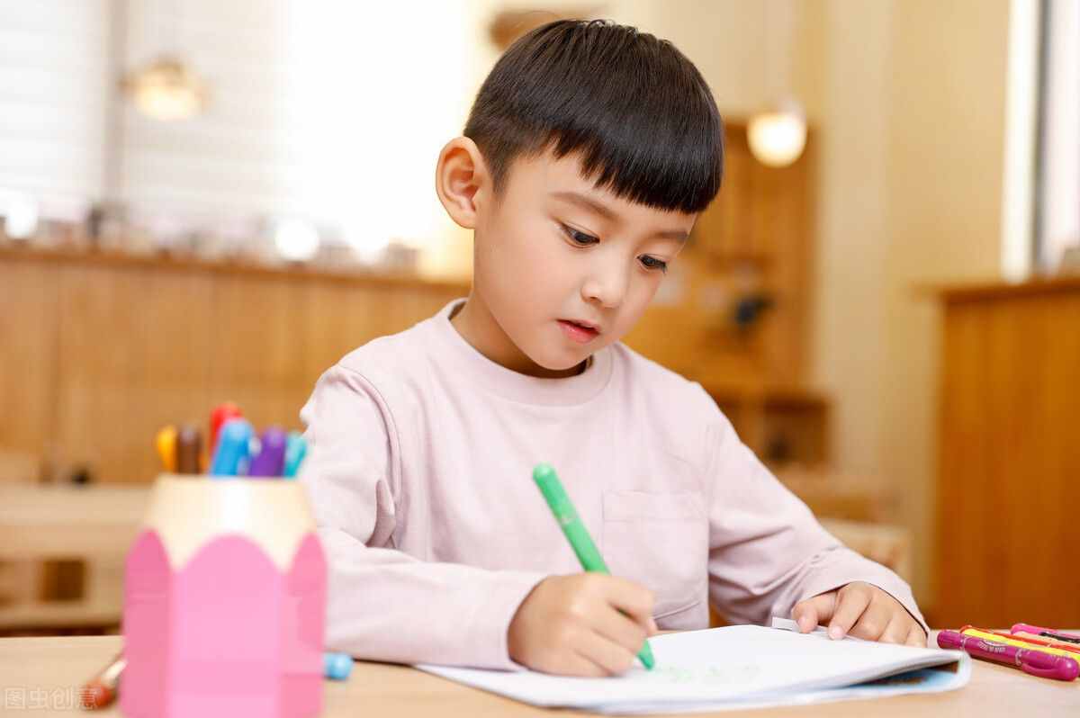 幫孩子放下肩上的“大書包”——淺談養(yǎng)成教育，回歸教育本質