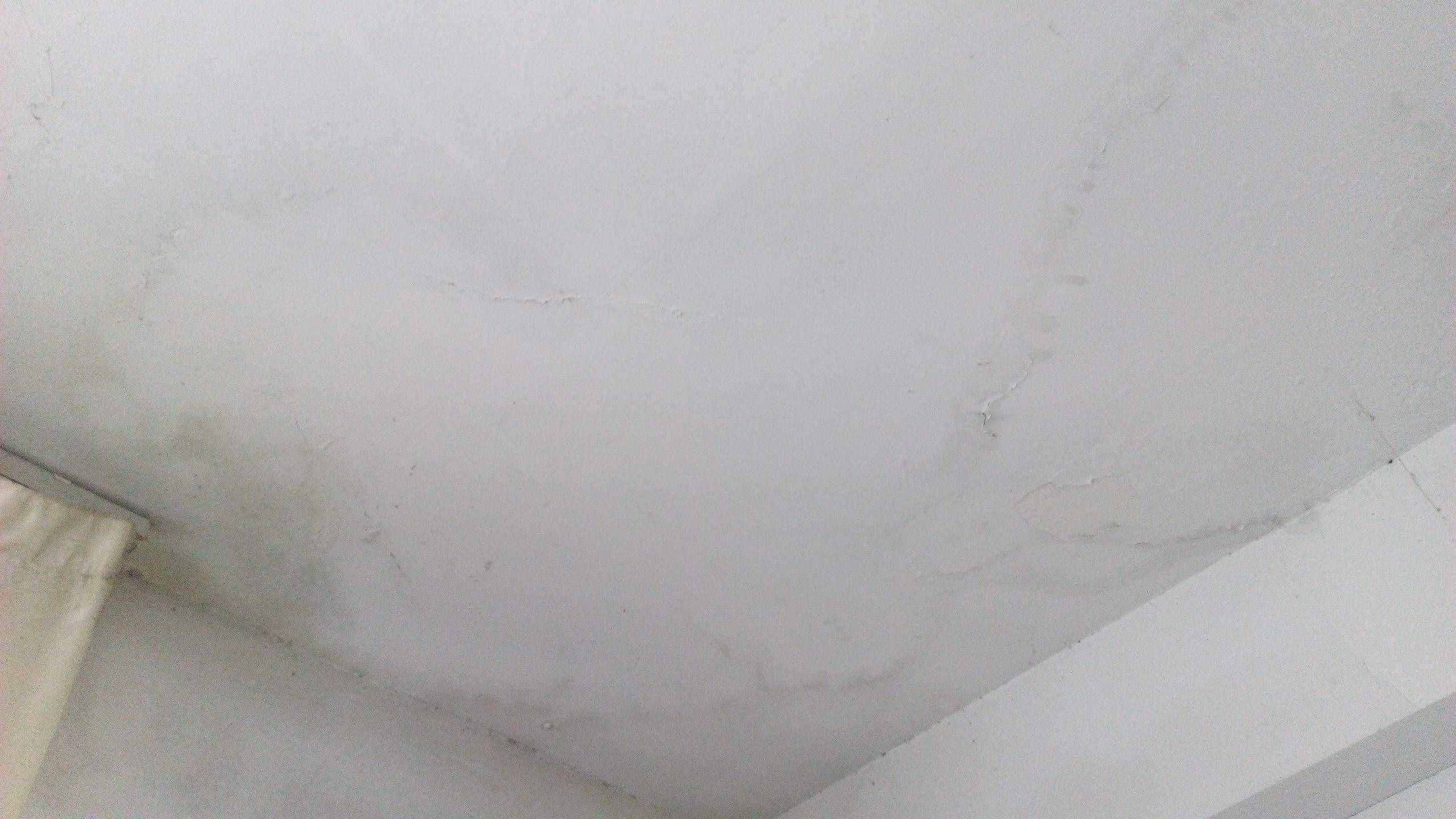 想買頂樓又怕漏水？先看看漏水后的解決辦法能不能讓你接受吧