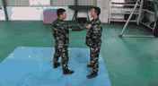 跟兵哥學幾招防身術(shù)，各種擒拿格斗教學都在這里
