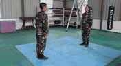 跟兵哥學幾招防身術(shù)，各種擒拿格斗教學都在這里