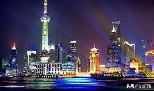 上聯(lián)：飲一杯燈紅酒綠，邀對下聯(lián)