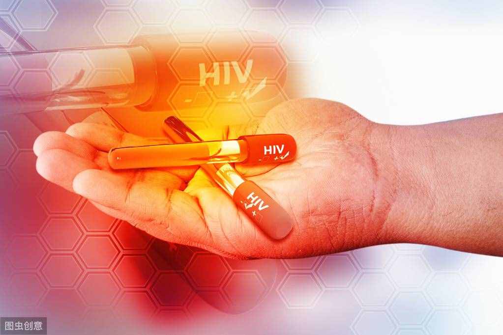 剛感染艾滋病毒（HIV）有哪些癥狀？潛伏期有多長時間
