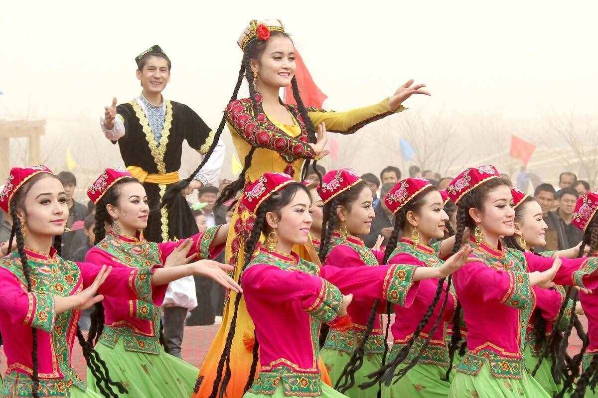 中國為何這幾個地方盛產(chǎn)美女？原來這些地方美女身后有“靠山”