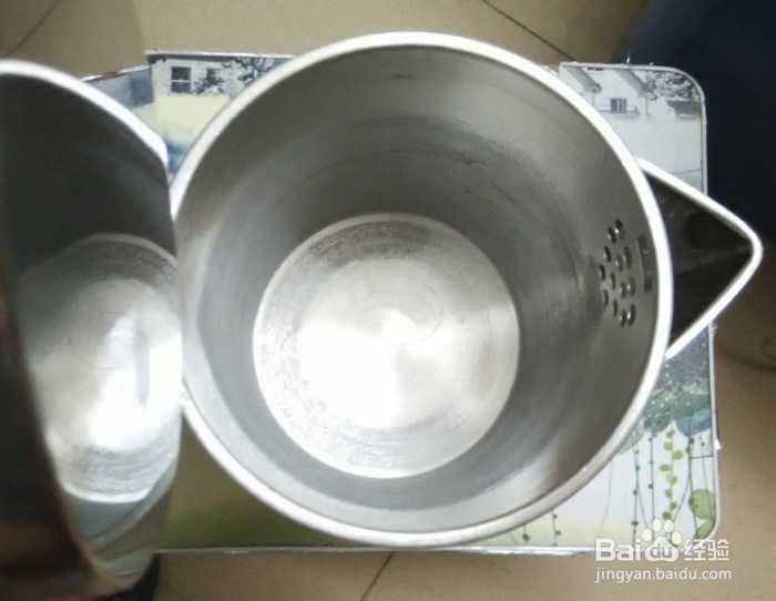 有水垢的水，還能放心喝嗎？水垢成分是鈣和鎂，學會三招來祛除
