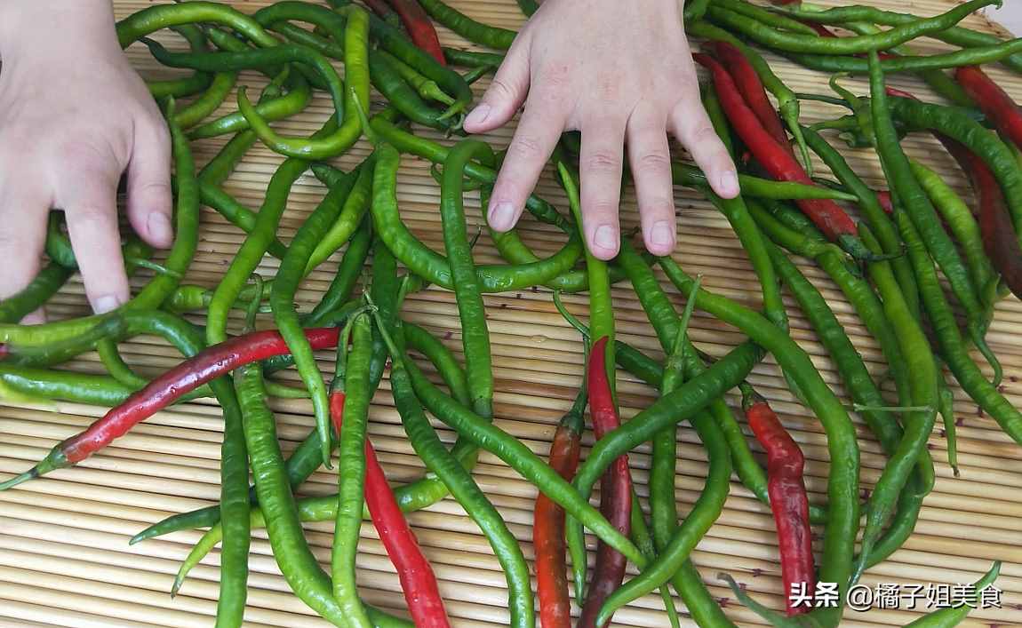 腌制辣椒的方法，70歲媽媽的獨家秘方，做法簡單，開胃又下飯