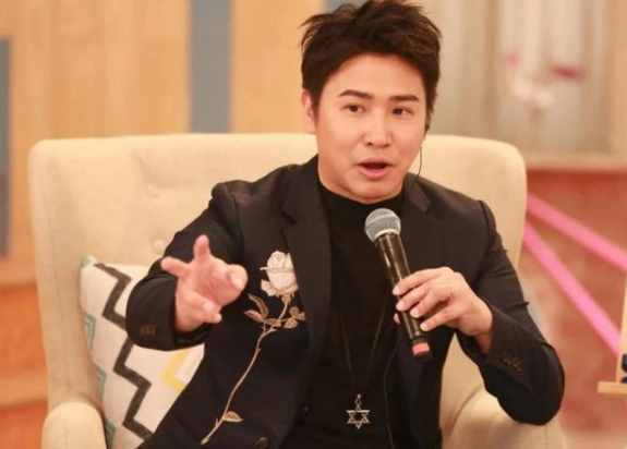 “羅密歐”組合解散19年，羅志祥撬走歐弟女友，二人還是高中同學(xué)