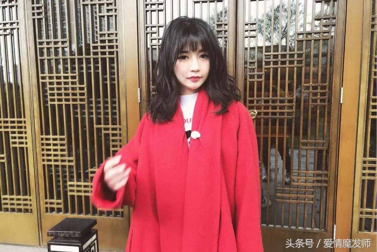 今年發(fā)型這樣燙、中長(zhǎng)卷發(fā)更耐看！