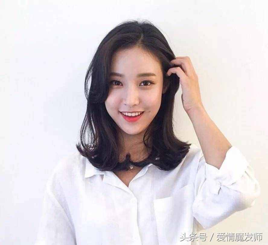今年發(fā)型這樣燙、中長(zhǎng)卷發(fā)更耐看！