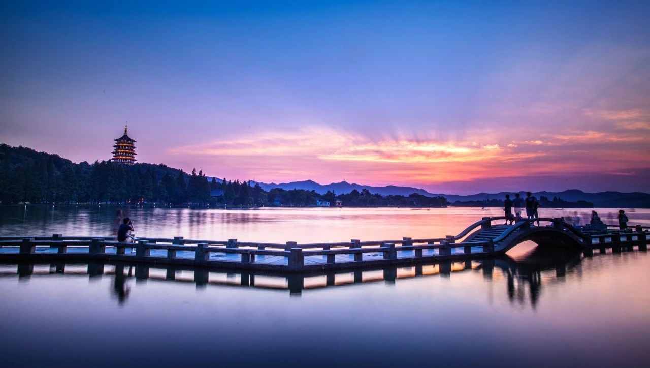 九首經(jīng)典送別詩，與友人分別時，讀給他聽吧