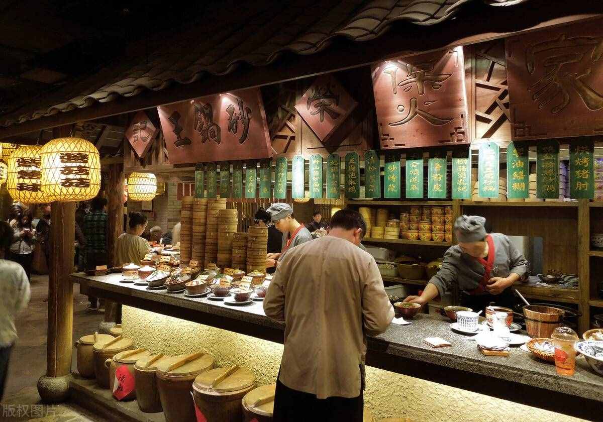 深圳一家餐廳利用“0元特色菜”，一年狂賺200萬，賺錢方法告訴你