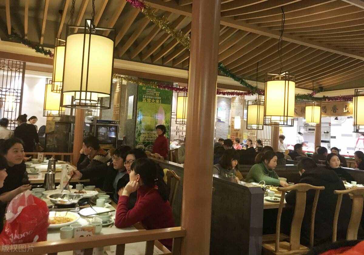深圳一家餐廳利用“0元特色菜”，一年狂賺200萬，賺錢方法告訴你