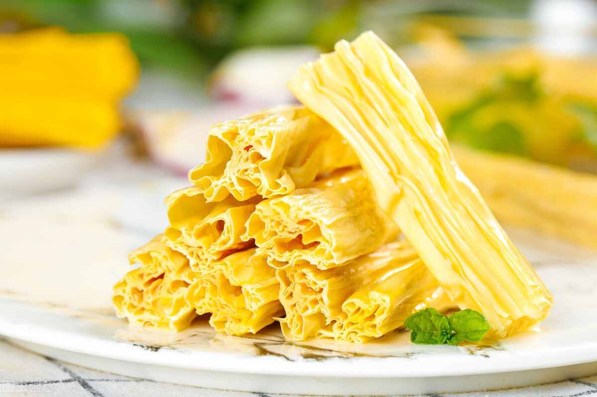 腐竹好吃泡發(fā)不簡(jiǎn)單，牢記3個(gè)技巧，簡(jiǎn)單快速泡發(fā)，勁道不夾生
