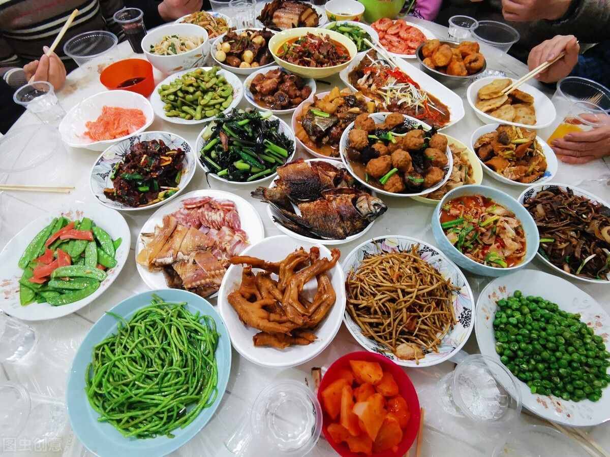年夜飯?zhí)撞蜕暇€，12道家常菜，葷素齊全，好學(xué)好做，待客不用愁