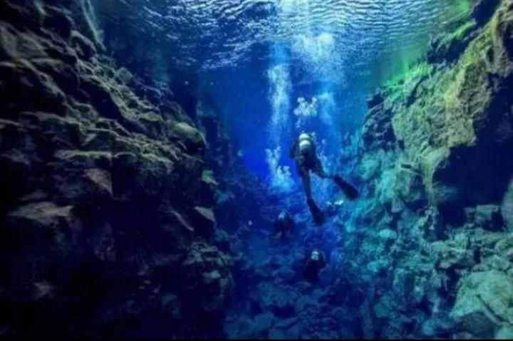 世界十大最深海溝