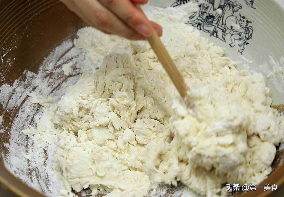 一碗面粉，一包牛奶，快速做出奶香盤(pán)陽(yáng)餅，香甜松軟，奶香四溢