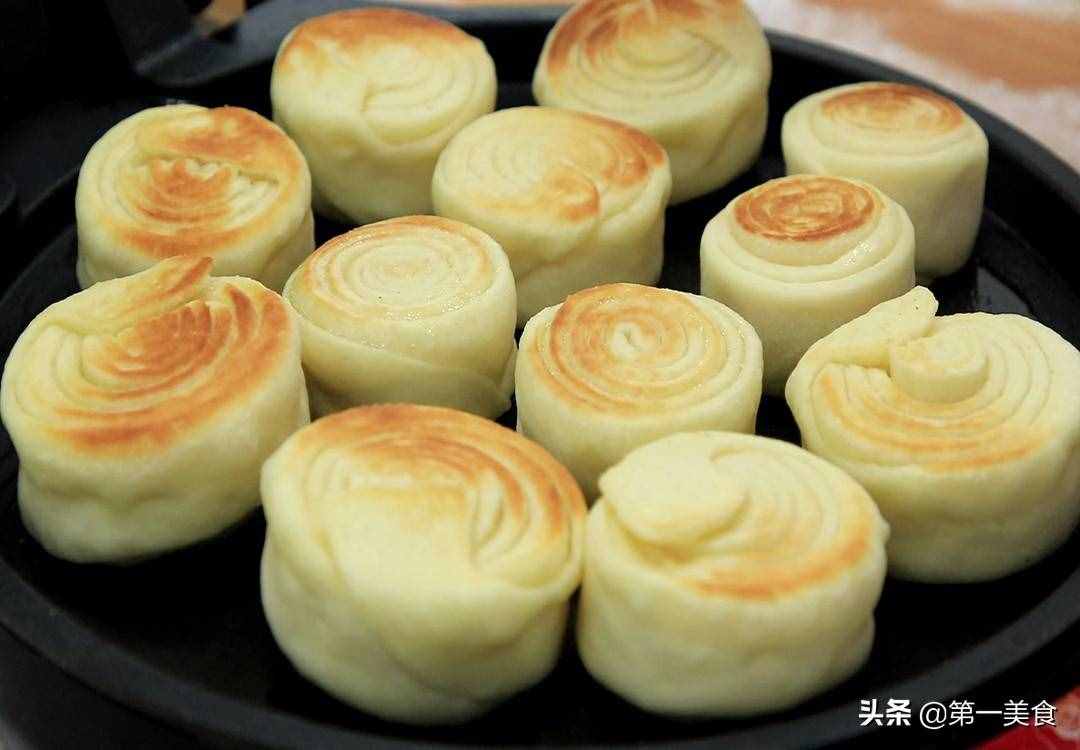 一碗面粉，一包牛奶，快速做出奶香盤(pán)陽(yáng)餅，香甜松軟，奶香四溢