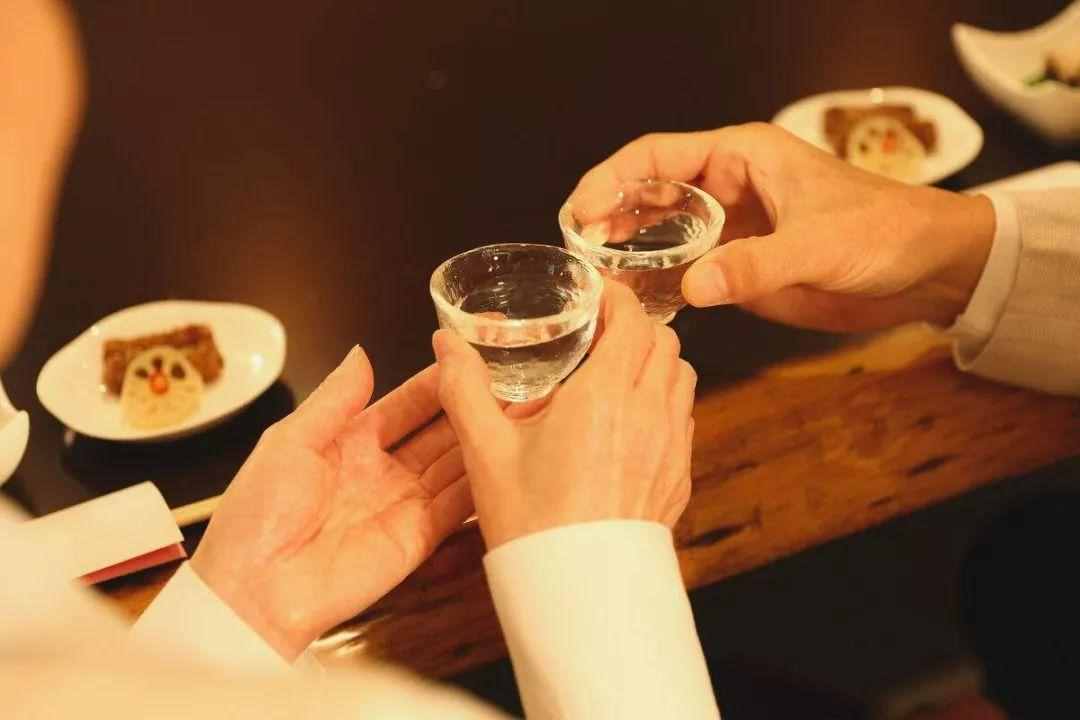 注意形象！商務(wù)酒桌上的10大潛規(guī)則（建議收藏）