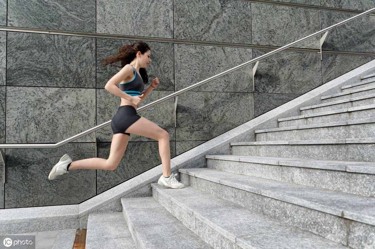 100米短跑怎么才能跑得快？教你幾招。跑步講座系列24