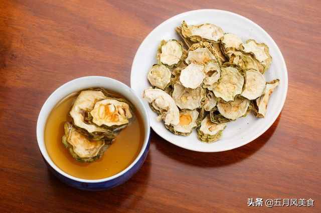 它小名叫花姑娘，菜籃子里的君子菜，入夏常吃苦瓜消暑又下火