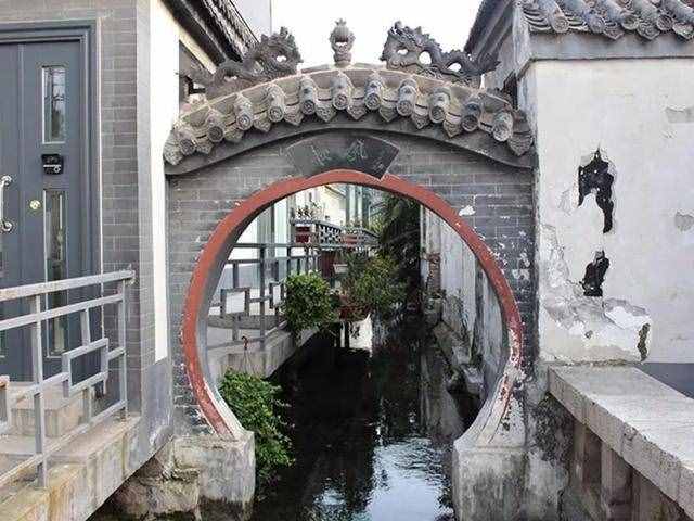 濃眉大眼的濟南，卻也有精致嫵媚的風骨；且看文人墨客眼中的濟南