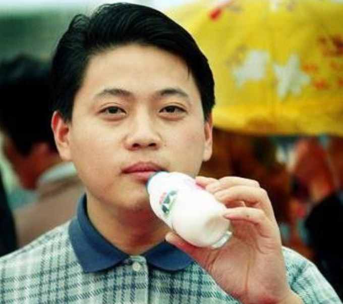 白手起家的浙江首富王均瑤，38歲患癌離世，17歲兒子繼承億萬家產(chǎn)
