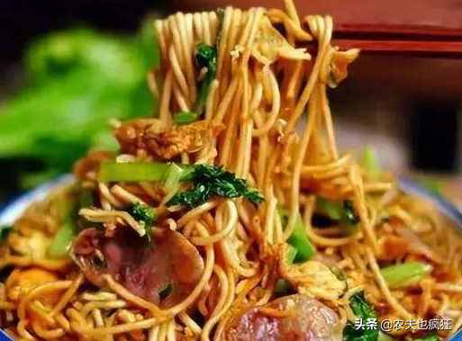 中伏到，俗語“頭伏餃子二伏面”，為何二伏要吃面，有啥說法嗎？