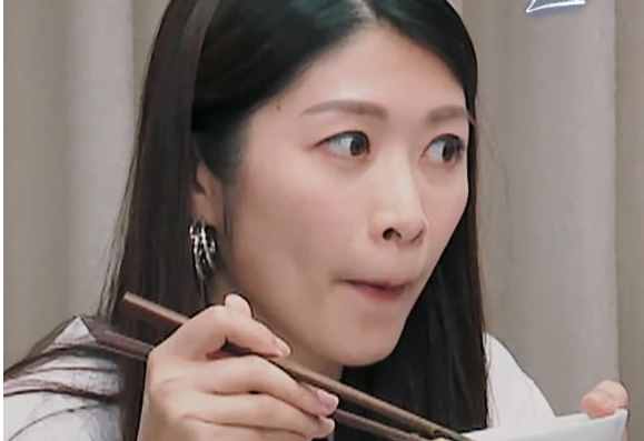 陳若儀和弟媳下廚做飯，婆婆卻處處挑剔！林志穎和弟弟不敢圓場