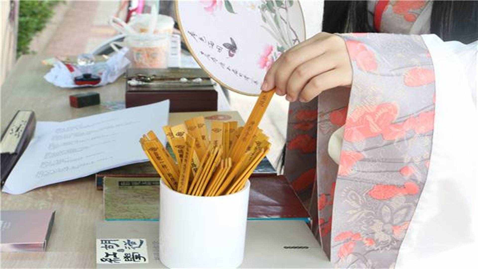 “抽簽”真的有那么靈驗(yàn)嗎？此人開(kāi)始一點(diǎn)都不信，結(jié)果卻一一應(yīng)驗(yàn)