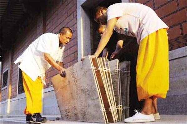少林武僧釋理亮：中國(guó)唯一還在練輕功的武僧，如今已練到最后一重