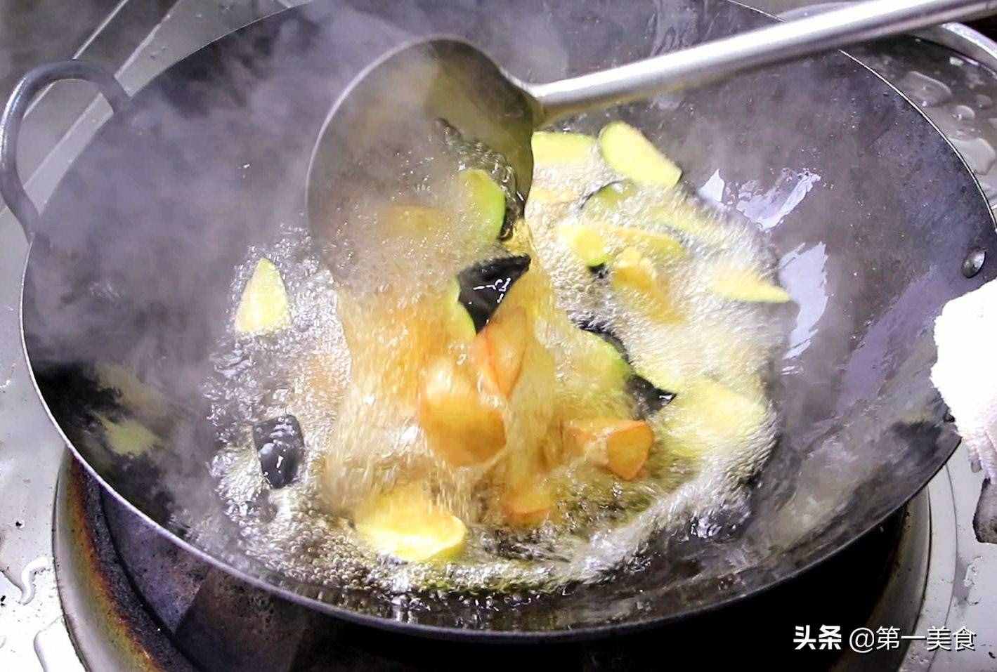 地三鮮接地氣的家常做法，這樣做才好吃，入口濃香，下飯必備