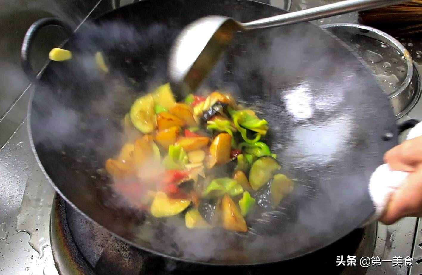 地三鮮接地氣的家常做法，這樣做才好吃，入口濃香，下飯必備