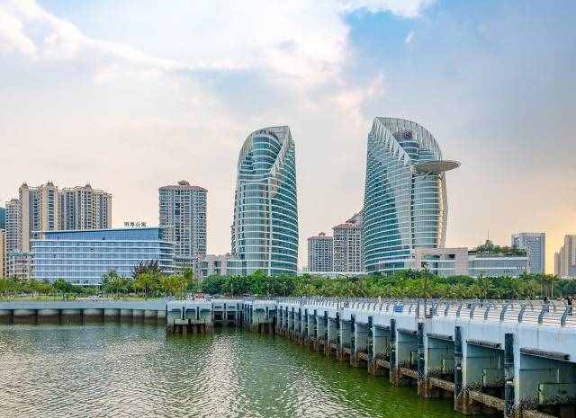 粵西過去有五個(gè)城市，現(xiàn)在只剩下兩個(gè)了，說明了什么問題？