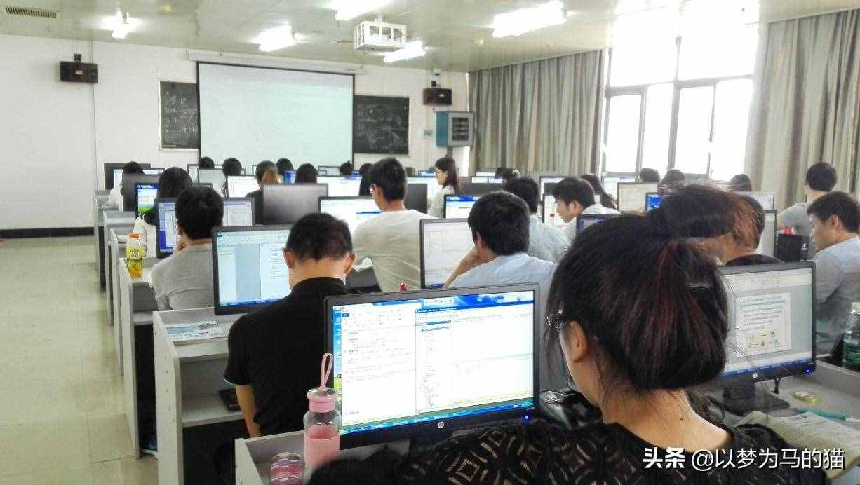 2021填報：女生很吃香的8大專業(yè)，家有女兒可以參考