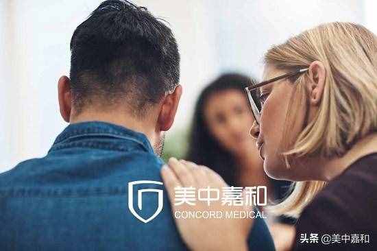 早期肝癌的治療是手術(shù)還是介入呢？