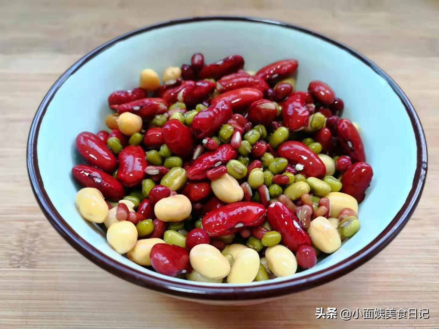 明天臘八節(jié)，教你傳統(tǒng)的臘八粥做法，滋養(yǎng)五臟，驅(qū)寒保暖好過冬