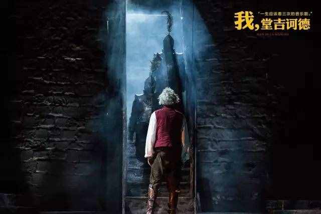 媽媽?zhuān)耗銥槭裁床怀鰢?guó)深造！女兒：我想把音樂(lè)劇帶給國(guó)人