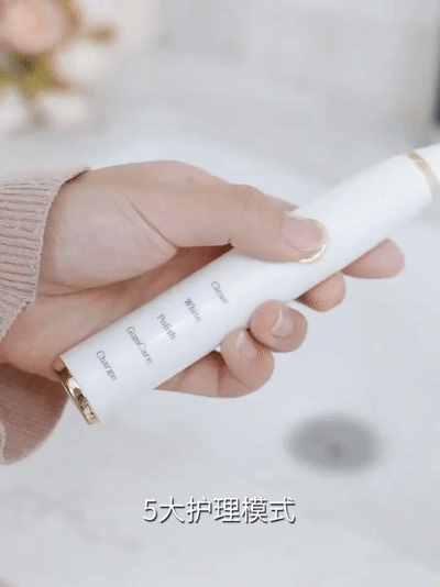 電動(dòng)牙刷的價(jià)格屠夫，29元三個(gè)刷頭，功能不輸幾百元的大牌牙刷
