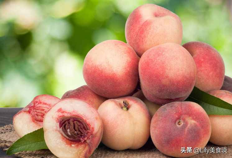 三伏天太熱，這6種堿性水果多吃，生津止渴又解暑，水分足口感好