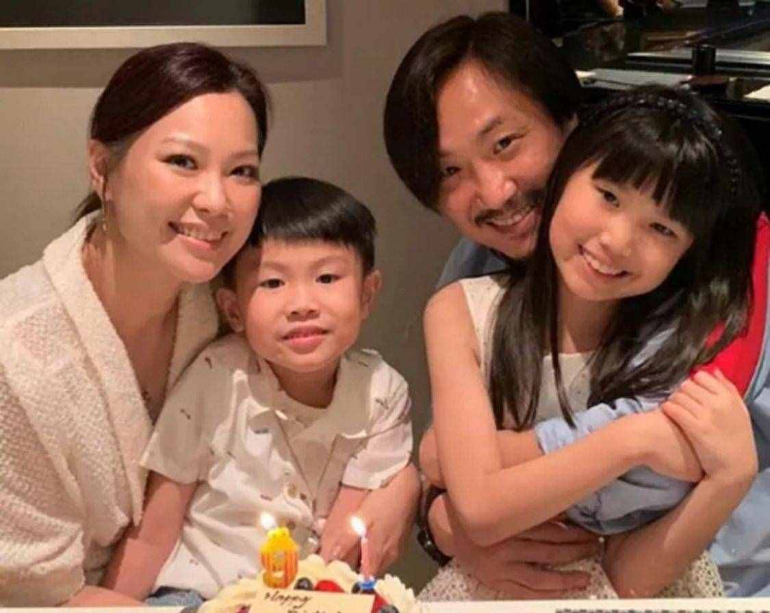 基因太強(qiáng)大，鄭中基兒女和父親如復(fù)制粘貼，浪子回頭也是為他們？