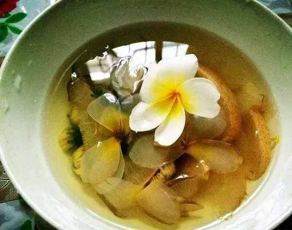 雞蛋花可以吃嗎？那做法和功效有哪些？這個(gè)值得了解