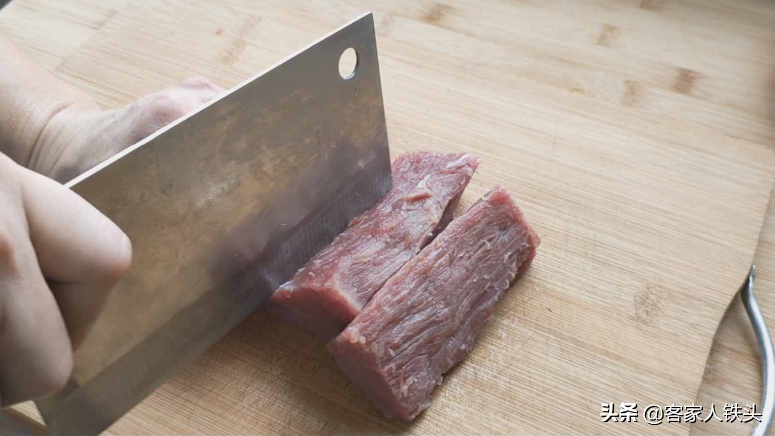 炒牛肉一定不要直接下鍋，教你實(shí)用小技巧，牛肉嫩滑好吃口感超棒