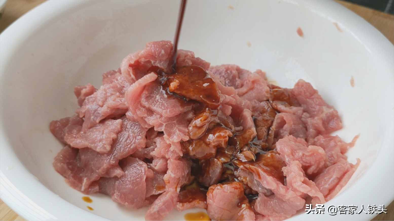 炒牛肉一定不要直接下鍋，教你實(shí)用小技巧，牛肉嫩滑好吃口感超棒