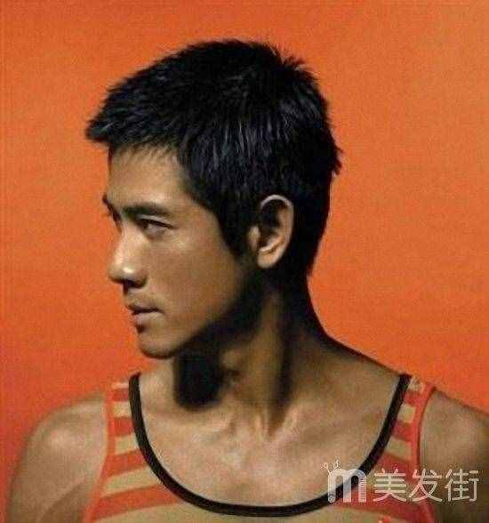長臉男生適合什么發(fā)型_長臉男生適合的短發(fā)發(fā)型圖片4
