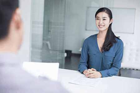 面試官：72小時(shí)打一個(gè)字，博士生被淘汰，大學(xué)生高情商回答被錄取