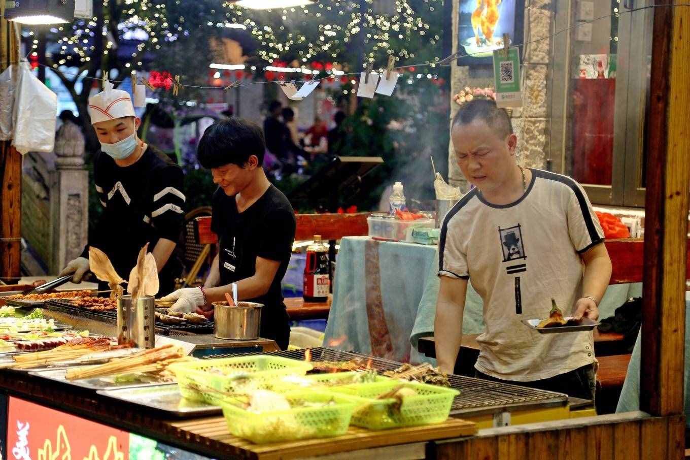 來陽朔，最讓你欲罷不能的當(dāng)?shù)孛朗?，是什么? class=